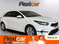 Usado Kia Ceed 100 CV (73 kW) 2022 Blanco Utilitario