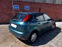 Usado Ford Focus Ghia 100 CV (73 kW) 2000 Verde Berlina