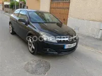 Usado Opel Astra GTC Sport 120 CV (88 kW) 2005 Negro Berlina