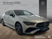 Usado Mercedes CLA250e Shooting Brake AMG line 218 CV (160 kW) 2025 Gris / plata Familiar