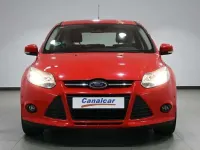 Usado Ford Focus ST-Line 125 CV (91 kW) 2014 Rojo Familiar