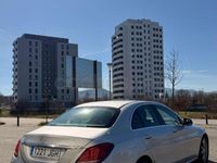 Usado Mercedes C220 170 CV (125 kW) 2015 Gris / plata Berlina