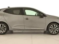 Usado Renault Clio V Techno 145 CV (106 kW) 2025 Gris Berlina