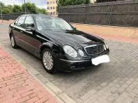 Usado Mercedes E270 Avantgarde 177 CV (130 kW) 2005 Negro Berlina