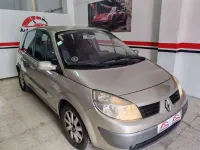 Usado Renault Scenic E-Tech Dynamique 150 CV (110 kW) 2006 Beige Monovolumen