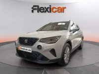 Usado Seat Arona Style 110 CV (80 kW) 2024 Blanco SUV