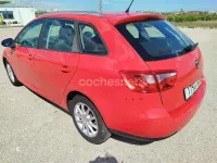 Usado Seat Ibiza ST Style 105 CV (77 kW) 2010 Rojo Familiar