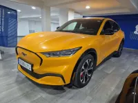 Begagnad Ford Mustang Mach-E 258 kW (351 HK) 2022 Orange SUV