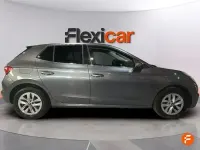 Usado Skoda Fabia Selection 95 CV (69 kW) 2025 Gris Utilitario