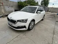 Usado Skoda Scala Ambition 150 CV (110 kW) 2023 Blanco Utilitario