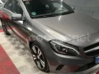 Usado Mercedes A200 Urban 136 CV (100 kW) 2017 Gris / plata Utilitario