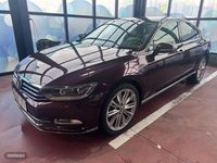 Usado VW Passat Sportline 241 CV (177 kW) 2017 Granate Berlina