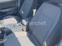 Usado VW Passat 120 CV (88 kW) 2015 Violeta / lila Familiar