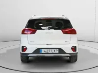 Usado Kia Niro 141 CV (103 kW) 2022 Blanco SUV