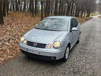 Usado VW Polo Conceptline 65 CV (47 kW) 2004 Gris / plata Utilitario