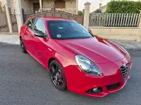 Usado Alfa Romeo Giulietta Sprint 105 CV (77 kW) 2015 Rojo Utilitario
