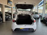 Usado Renault Clio LIMITED 75 CV (55 kW) 2019 Blanco Utilitario
