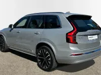 Usado Volvo XC90 Plus 250 CV (183 kW) 2025 Gris / plata SUV