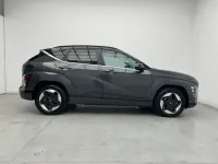 Usado Hyundai Kona 114 kW (156 CV) 2024 Gris SUV