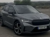 Usado Skoda Enyaq iV SportLine 150 kW (204 HP) 2023 Cinzento SUV