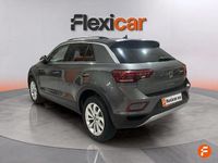 Usado VW T-Roc Life 110 CV (80 kW) 2022 Gris SUV