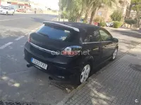 Usado Opel Astra GTC Sport 100 CV (73 kW) 2007 Negro Berlina
