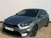 Usado Kia Ceed 100 CV (73 kW) 2025 Gris Utilitario