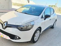 Usado Renault Clio IV Authentique 75 CV (55 kW) 2014 Blanco Berlina
