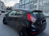 Usado Ford Fiesta Trend 75 CV (55 kW) 2014 Negro Utilitario