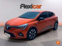 Usado Renault Clio LIMITED 91 CV (66 kW) 2021 Naranja Utilitario