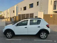 Usado Dacia Sandero Stepway 90 CV (66 kW) 2015 Blanco Berlina