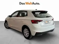Usado Skoda Fabia Ambition 95 CV (69 kW) 2023 Blanco Utilitario