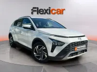 Usado Hyundai Bayon 84 CV (61 kW) 2021 Blanco SUV