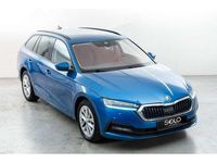 Usado Skoda Octavia Ambition 204 CV (150 kW) 2022 Azul Familiar