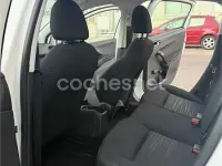 Usado Peugeot 208 Active 68 CV (50 kW) 2014 Blanco Utilitario