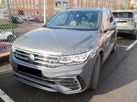 Usado VW Tiguan R-line 200 CV (147 kW) 2022 Gris / plata SUV