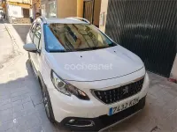 Usado Peugeot 2008 Allure 110 CV (80 kW) 2019 Blanco SUV