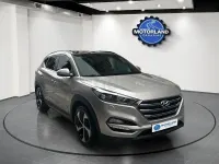 Usado Hyundai Tucson 131 CV (96 kW) 2015 Gris / plata SUV