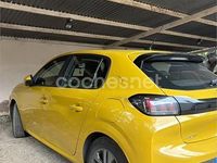 Usado Peugeot 208 Style 100 CV (73 kW) 2021 Amarillo Utilitario