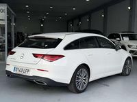 Usado Mercedes CLA200 Shooting Brake 150 CV (110 kW) 2020 Blanco Familiar