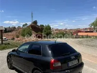 Usado Audi A3 Ambition 110 CV (80 kW) 2002 Negro Utilitario