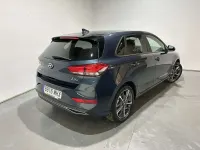 Usado Hyundai i30 110 CV (80 kW) 2023 Burdeos Utilitario