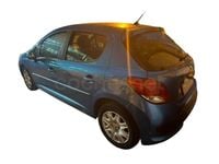 Usado Peugeot 207 Active 70 CV (51 kW) 2012 Azul Berlina