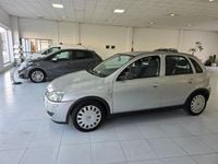 Usado Opel Corsa Enjoy 70 HP (51 kW) 2005 Cinzento Citadino