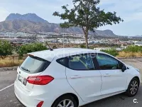 Usado Ford Fiesta Trend 85 CV (62 kW) 2019 Blanco Utilitario