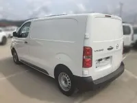 Usado Opel Vivaro 102 CV (75 kW) 2022 Blanco Monovolumen