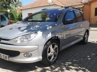 Usado Peugeot 206 90 CV (66 kW) 2004 Gris / plata Familiar
