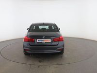 Usado BMW 318 Comfort Edition 150 CV (110 kW) 2017 Gris Berlina