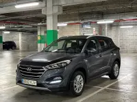 Usado Hyundai Tucson 131 CV (96 kW) 2018 Gris / plata SUV