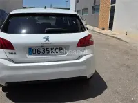 Usado Peugeot 308 Allure 120 CV (88 kW) 2017 Blanco Berlina
